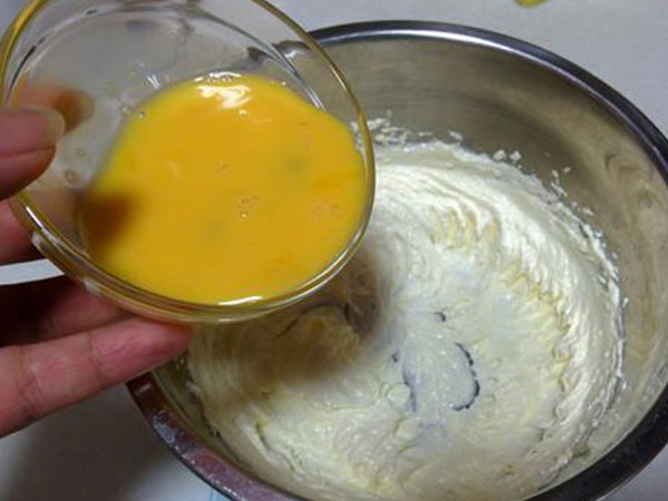 使用全山东蛋液怎么做蛋糕呢